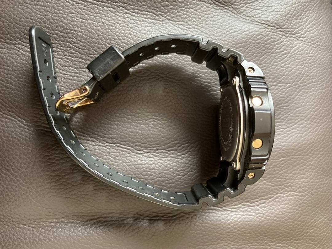 ス*ジ様 G-SHOCK DW-5700TH-1JF ウインタープレミアム