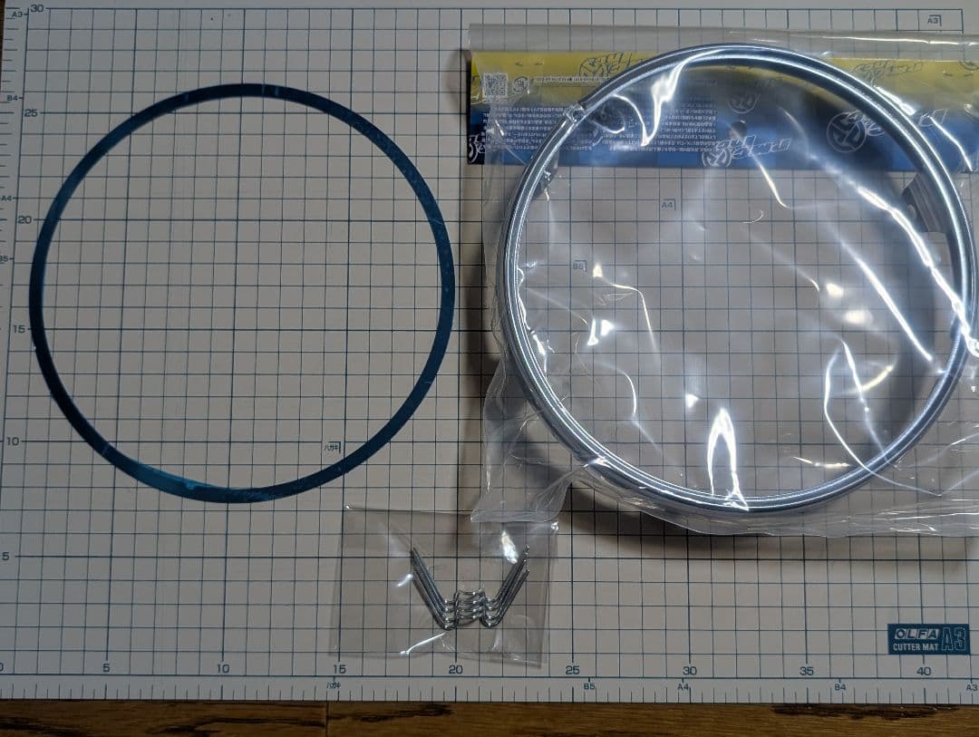 PMCアウターリムとシムそれとレンズ固定用のバネ4本の3点セット