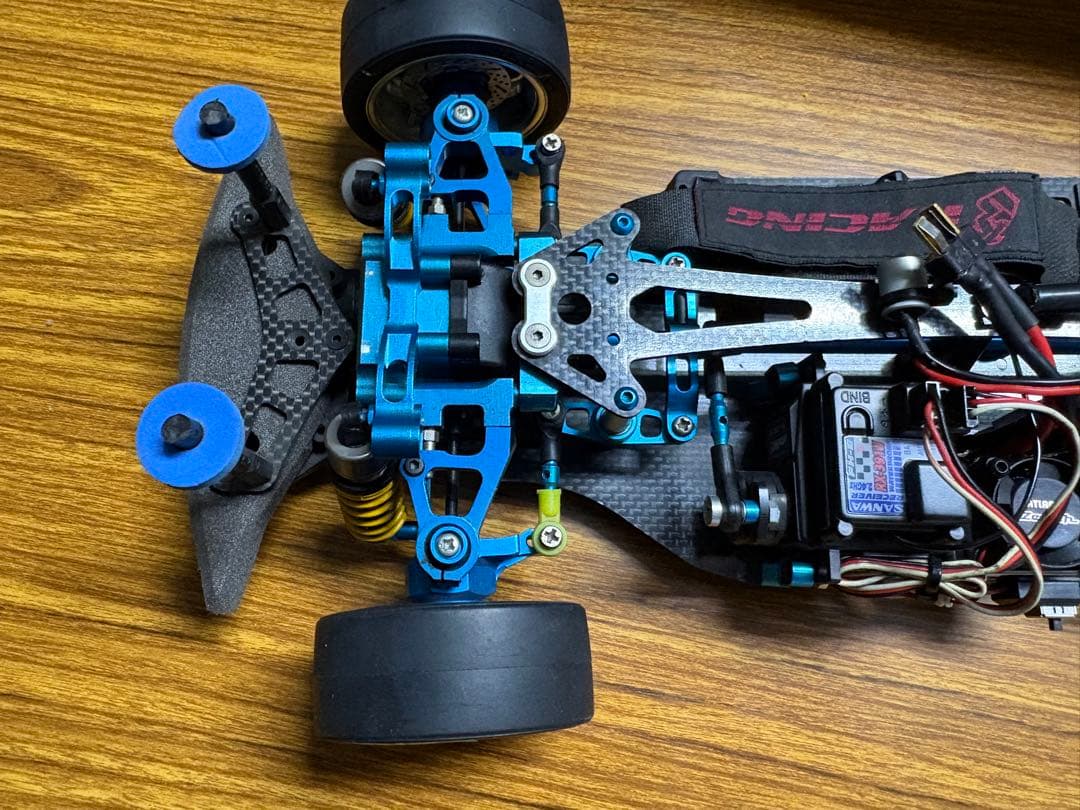 ゆ*吉様 フォード　マスタングGT カスタム　RC ラジコン