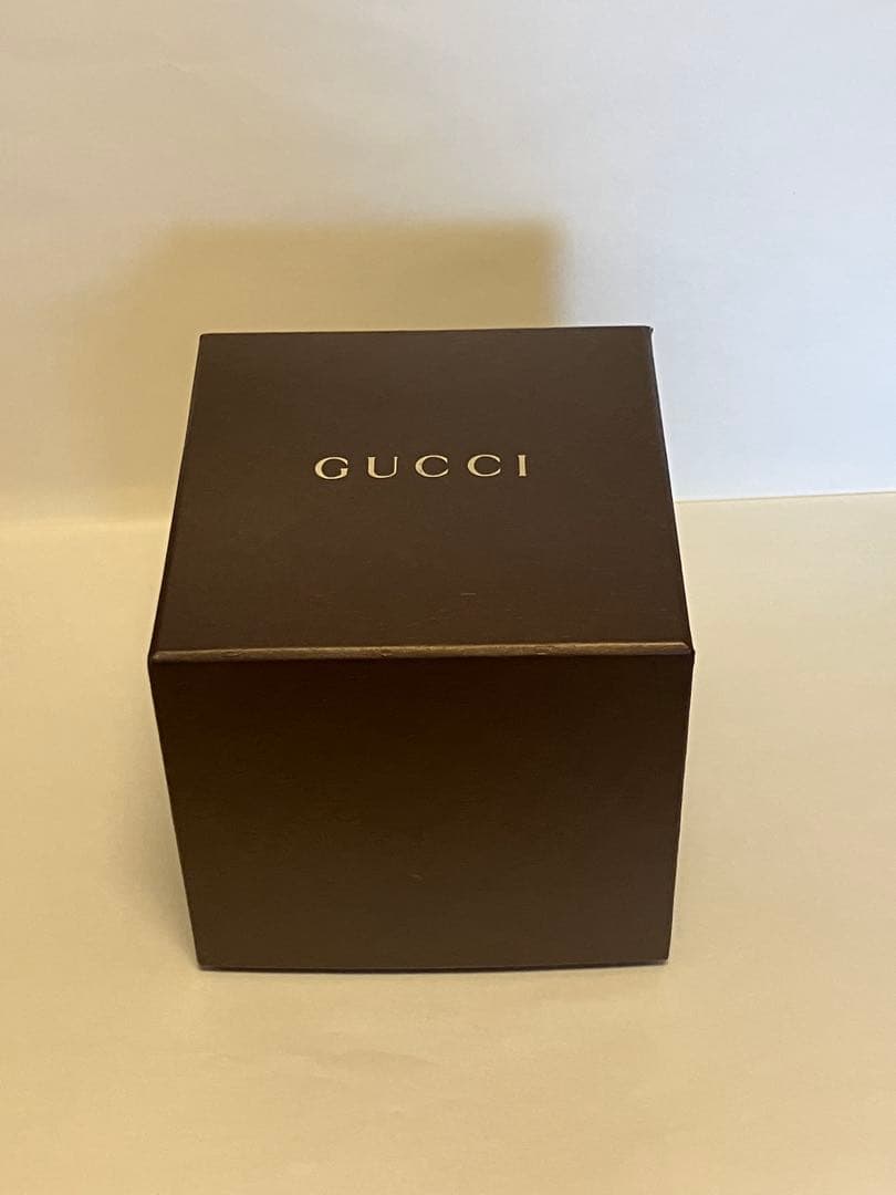 GUCCI スクエアバングルウォッチ 1900L ゴールド レディース