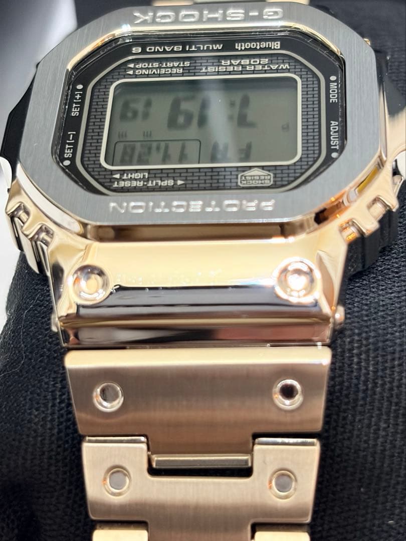 CASIO G-SHOCK GMW-B5000D-1JF フルメタル　シルバー