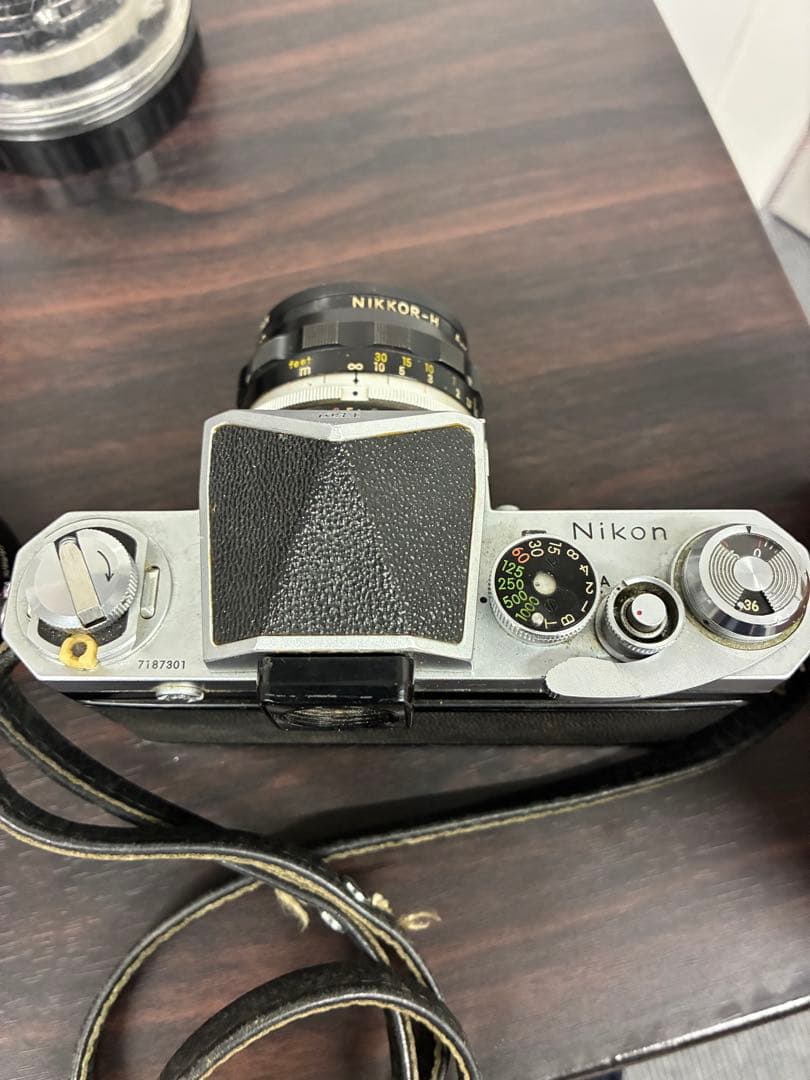 Nikon F フィルムカメラ レンズ付き