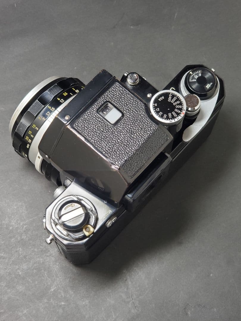 完動品程度並み　Nikon 一眼レフカメラ 50mm f/1.4レンズ付