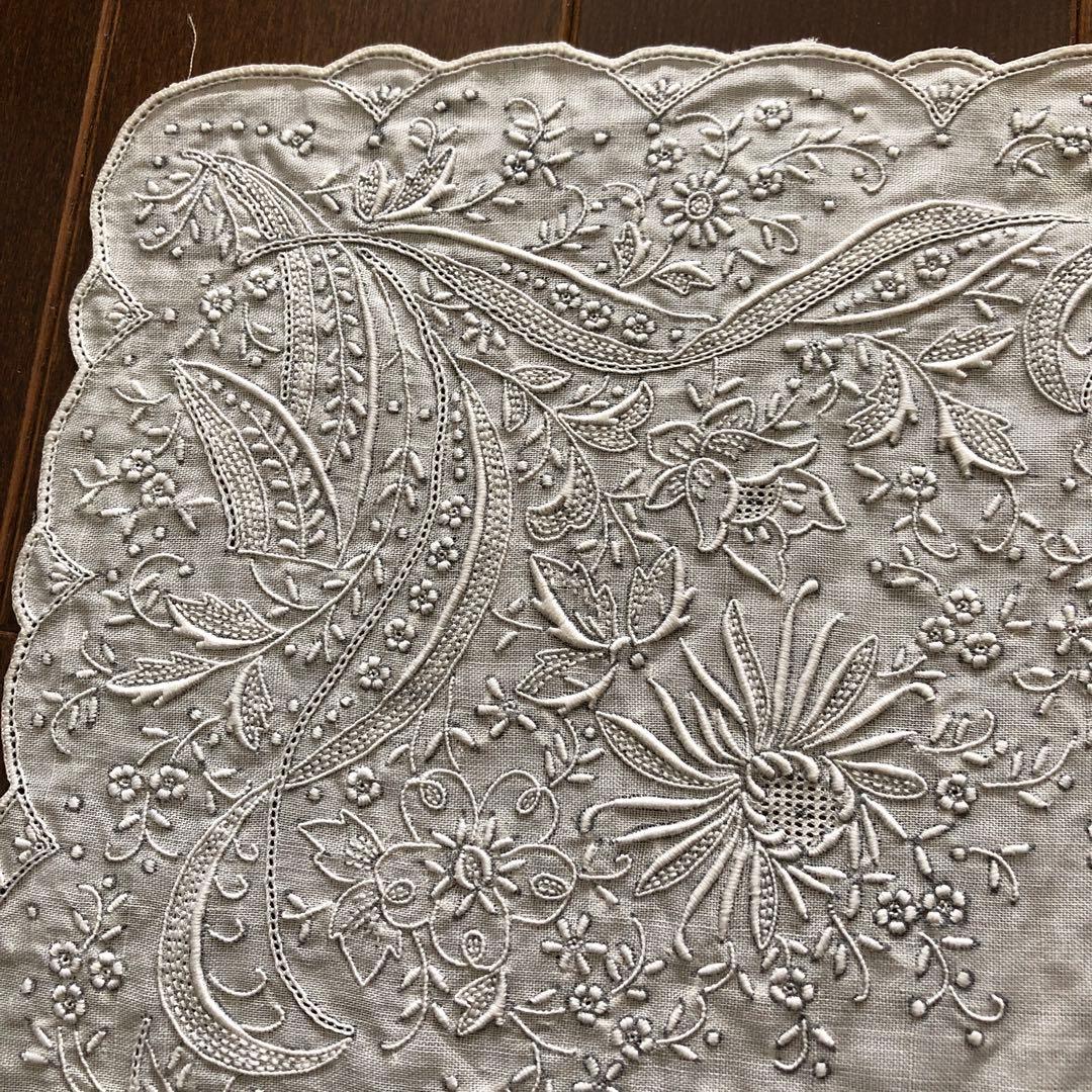 未使用　SWATOW ハンカチ　汕頭　手刺繍　スワトウ　花柄　パッケージなし発送