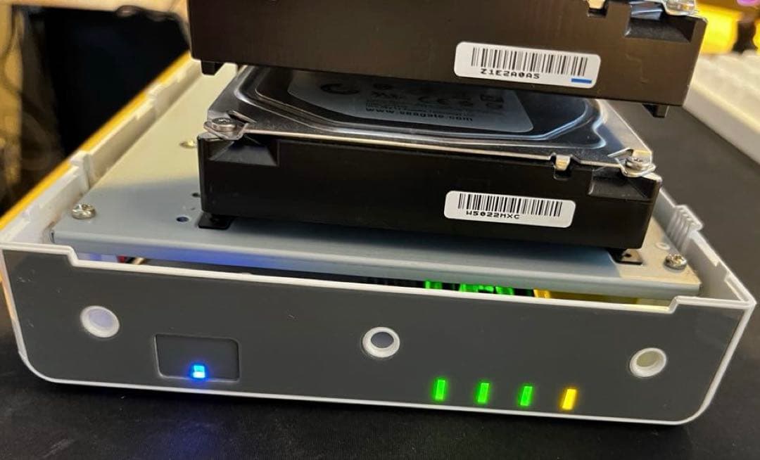 【動作確認済】Synology DS218j 2ベイ NAS 付属品有・禁煙環境