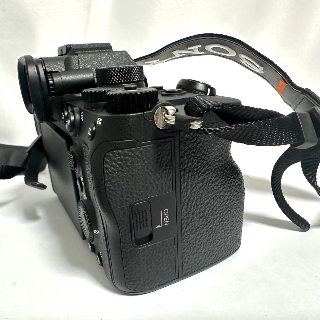 SONY α7 IV ILCE-7M4 FE 24-105mm F4 G OSS