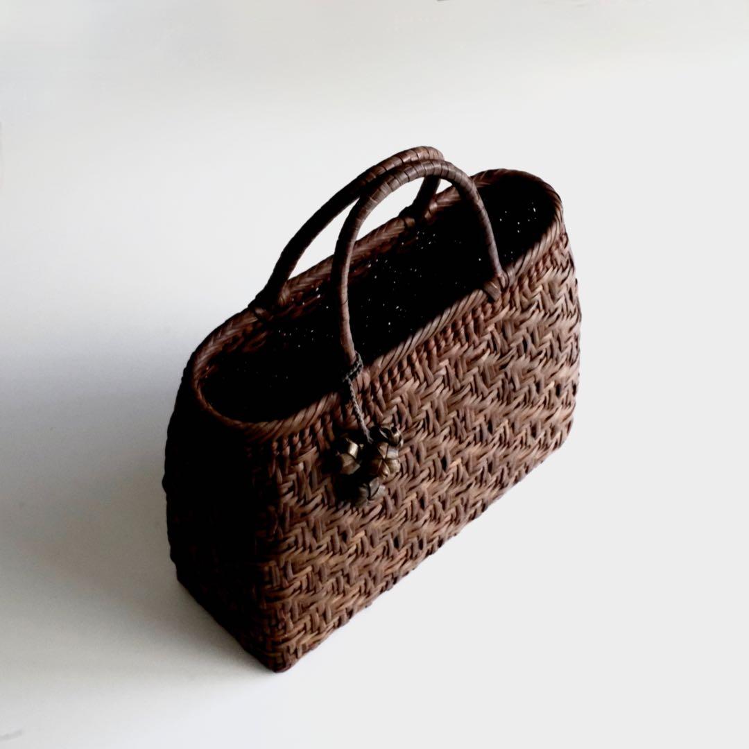 山葡萄 かごバッグ 国産 （チャーム付）