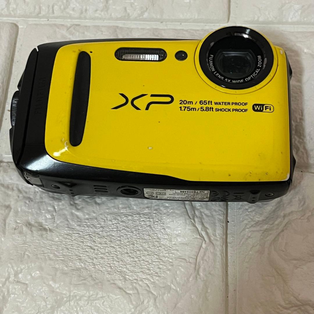 fujifilm finepix xp120 充電機　ケーブル付き！