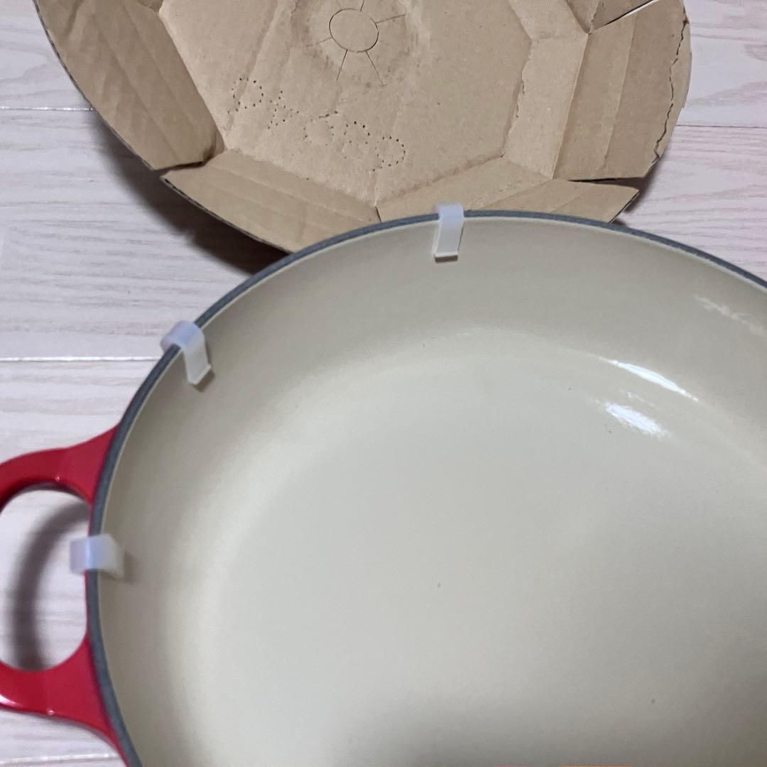 ル・クルーゼ　ビュッフェ　キャセロール　26㎝　チェリーレッド　両手鍋　浅型　赤