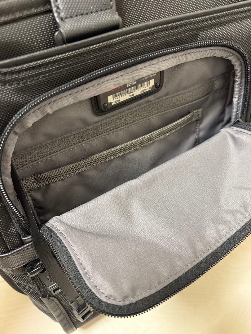 TUMI アルファ　エクスパンダブル・オーガナイザー・ラップトップ・ブリーフ