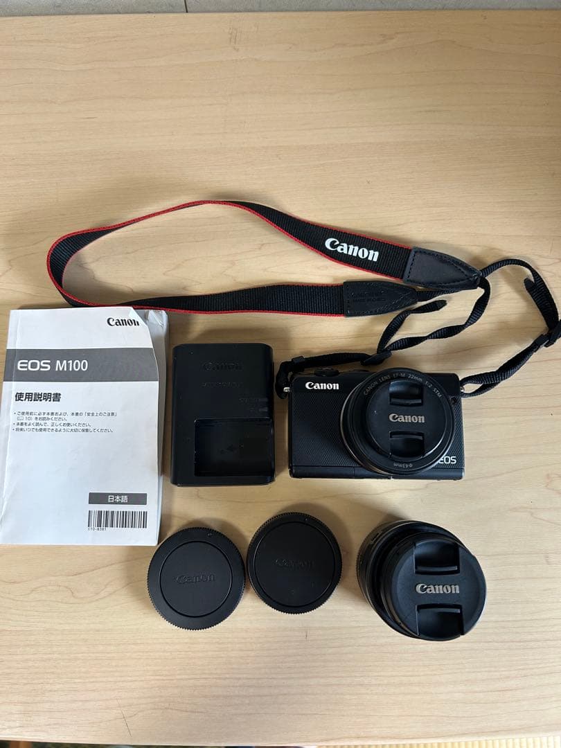 Canon EOS M100 ミラーレス一眼　ブラック