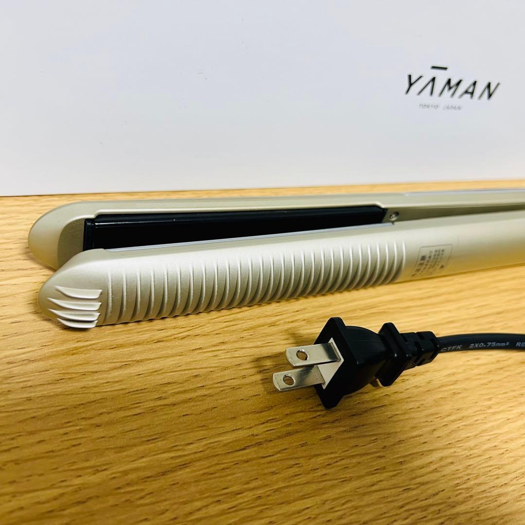 【匿名発送】ヤーマンスムースアイロンフォトイオン（ストレートアイロン）