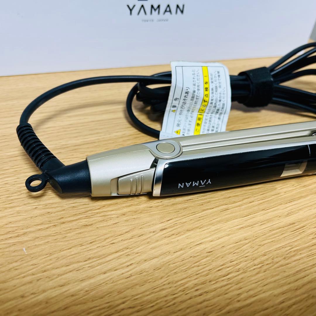 【匿名発送】ヤーマンスムースアイロンフォトイオン（ストレートアイロン）