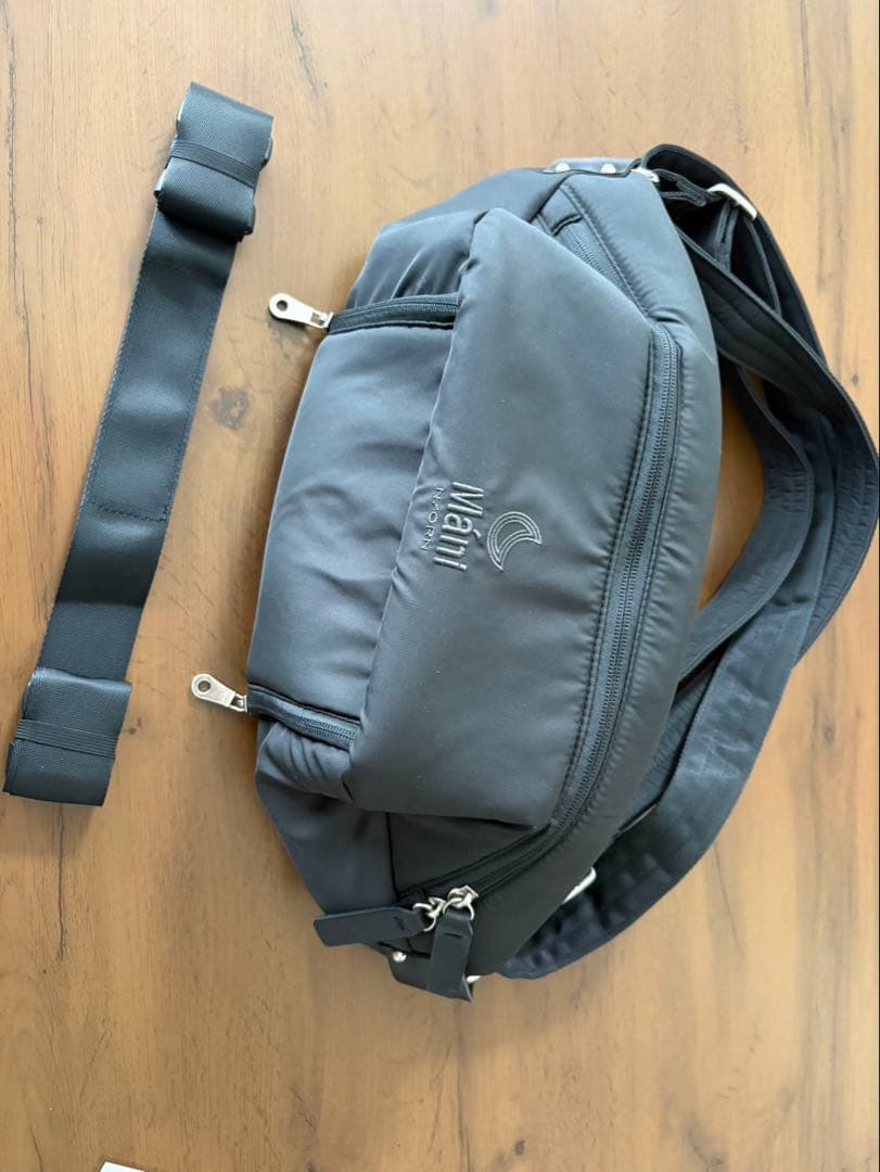 新品未使用 N/ORN Máni ボディバッグ ヒップシート　ノルンマーニ