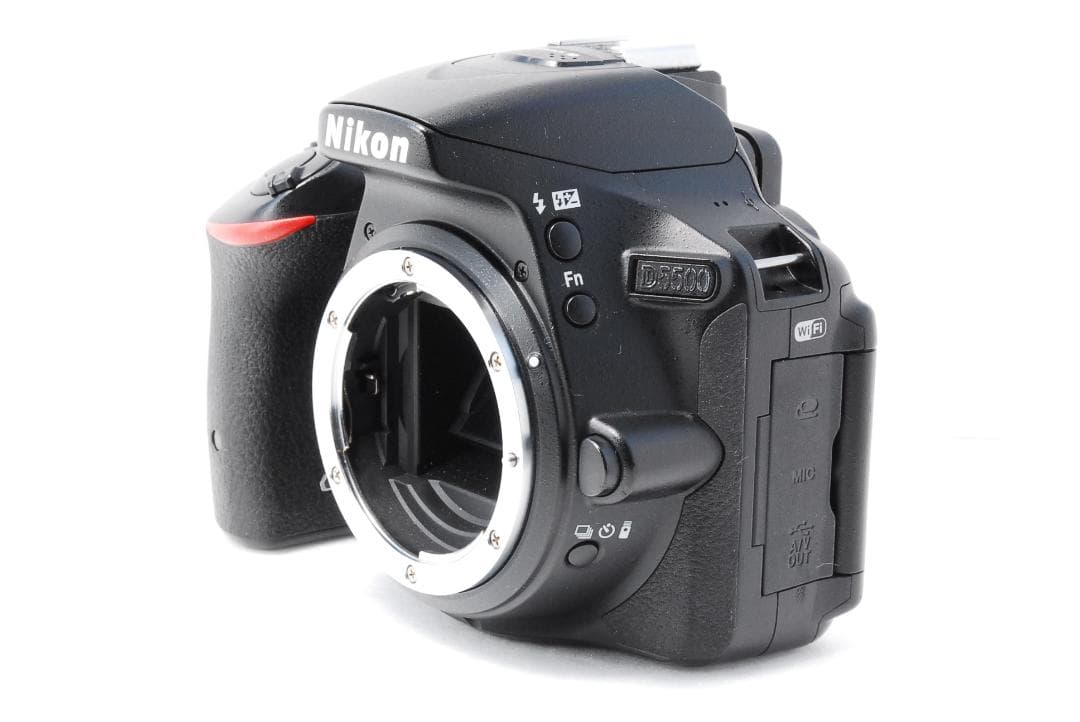 Nikon ニコン D5500 Wi-Fi搭載 一眼レフダブルズームキット