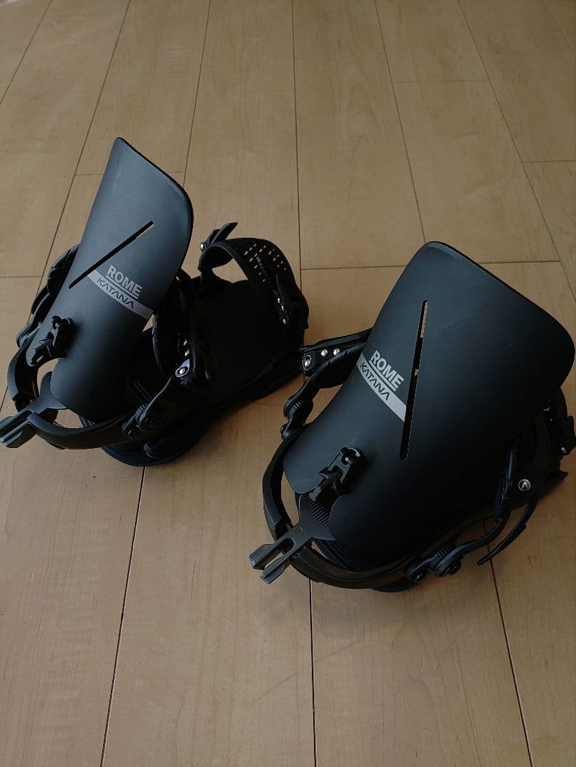 ROME KATANA & FASE スノーボードビンディングセット