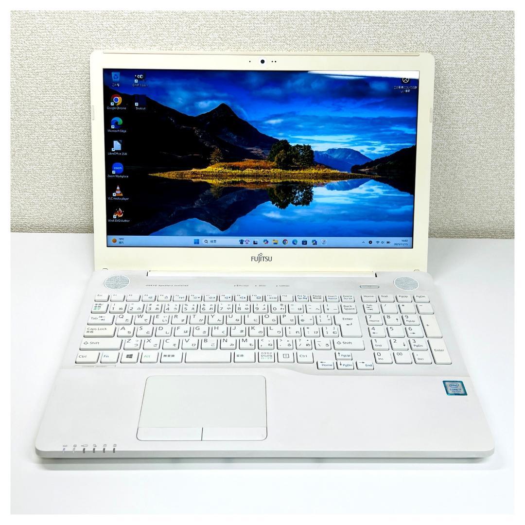 富士通 ノートパソコン Windows11 Core i7 SSD 2017