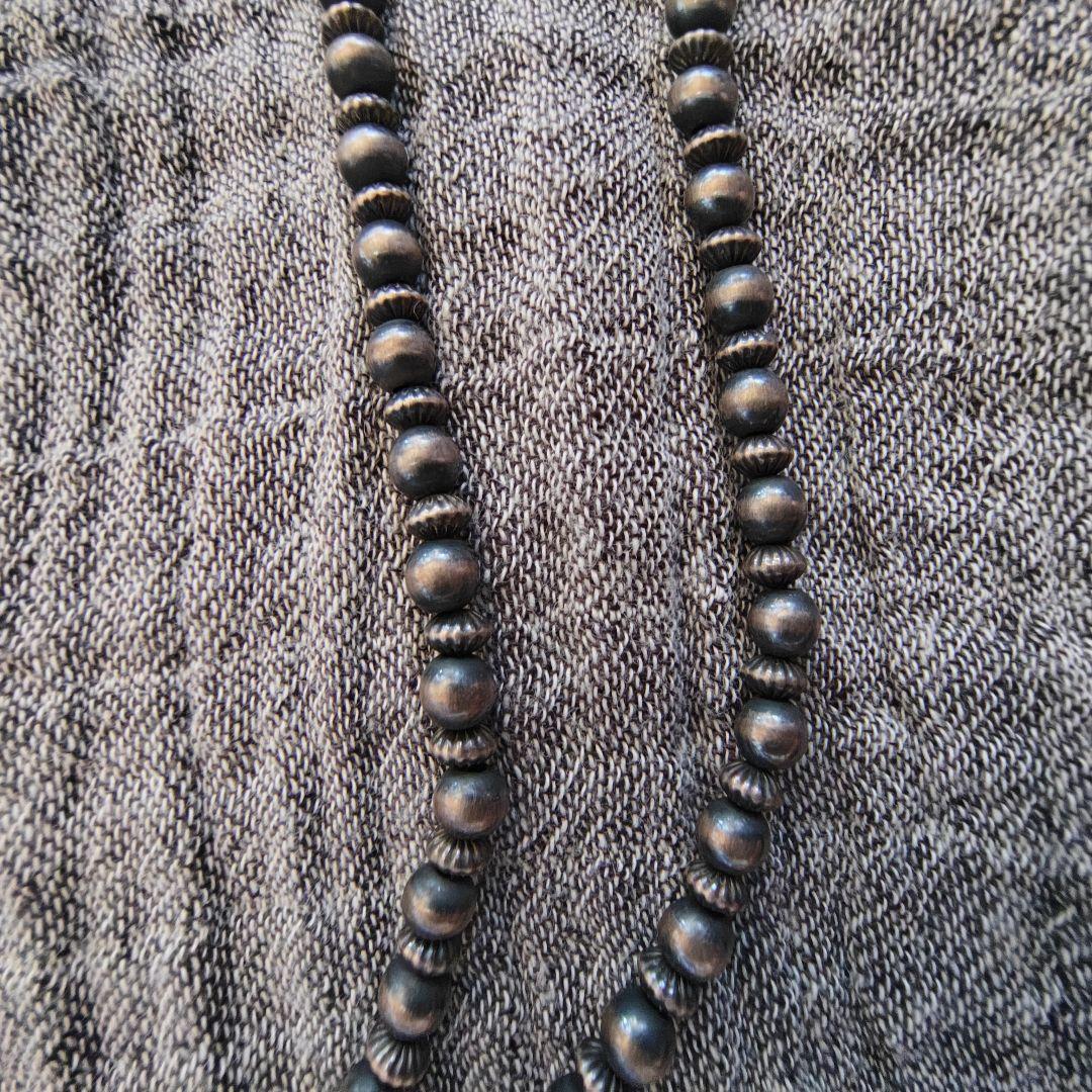 メル【入手困難】45cm ナバホ族 シルバーネックレス 燻し