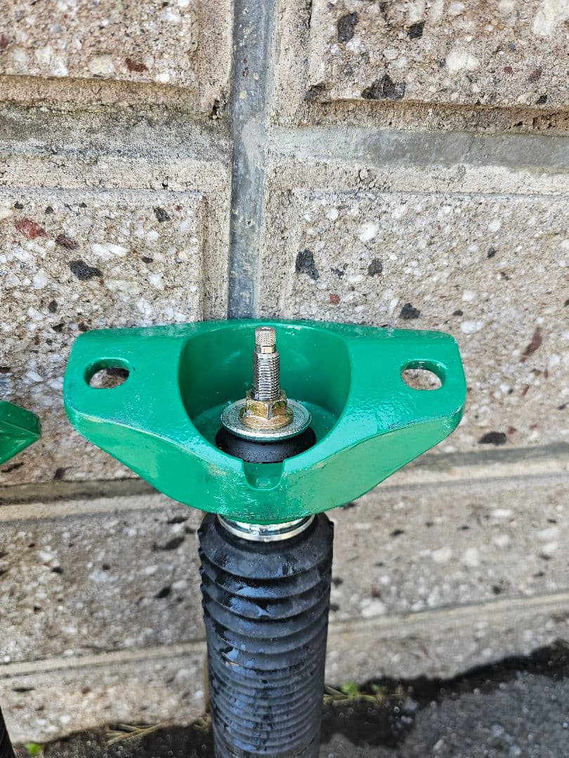 プリウス 50系 TEIN FLEXA リアショックのみ