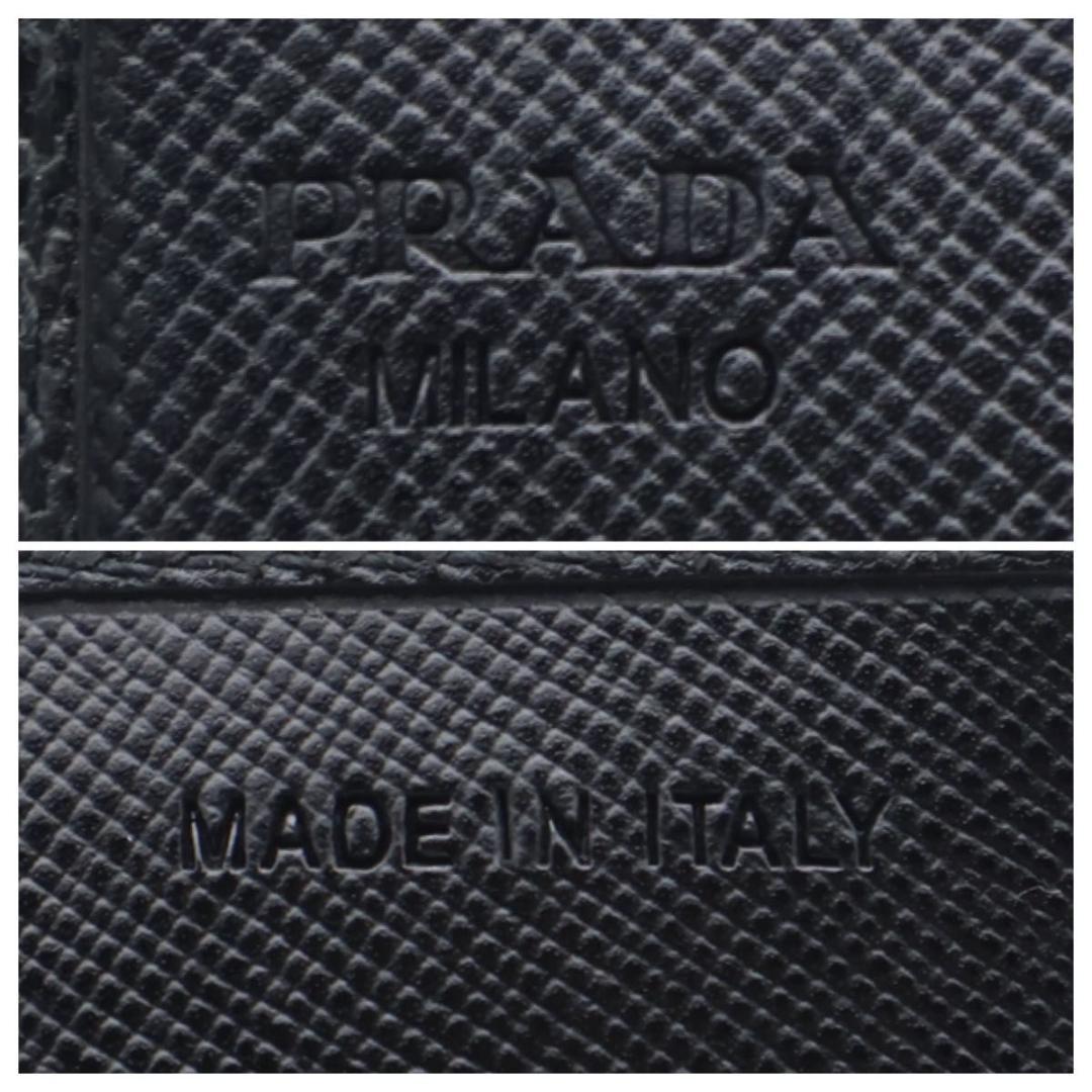 【超極美品】PRADA カードケース　サフィアーノレザー　三角ロゴ　黒