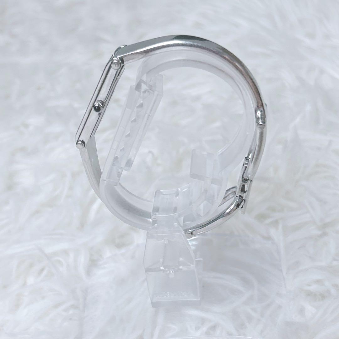 新品電池✨美品　GUCCI ブレスウォッチ　バングル　ピンクシェル　1500L