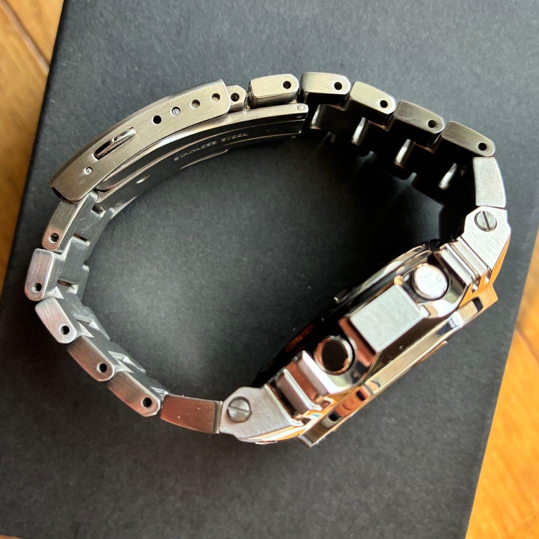 【即日発送】G-SHOCK GMW-B5000D-1JF シルバー　フルメタル