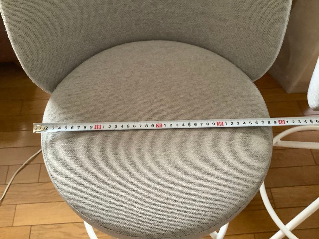 コクヨ　回転式チェア①