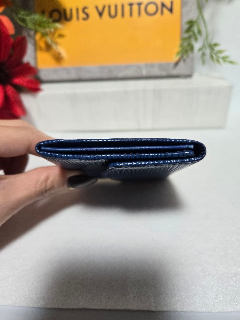 美品☆Louis Vuitton ルイヴィトン エピ ケース トレドブルー