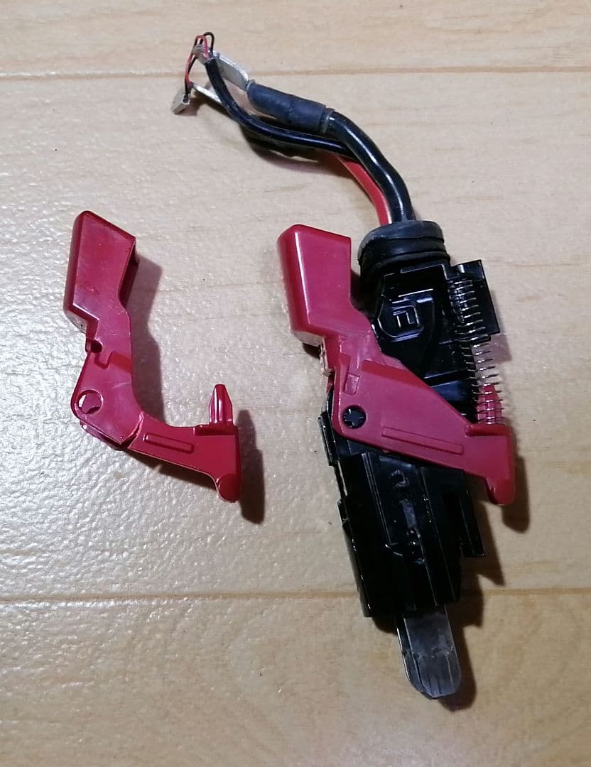 ダイソン V11 SV14本体 強化トリガー交換 分解清掃済みバッテリー72分