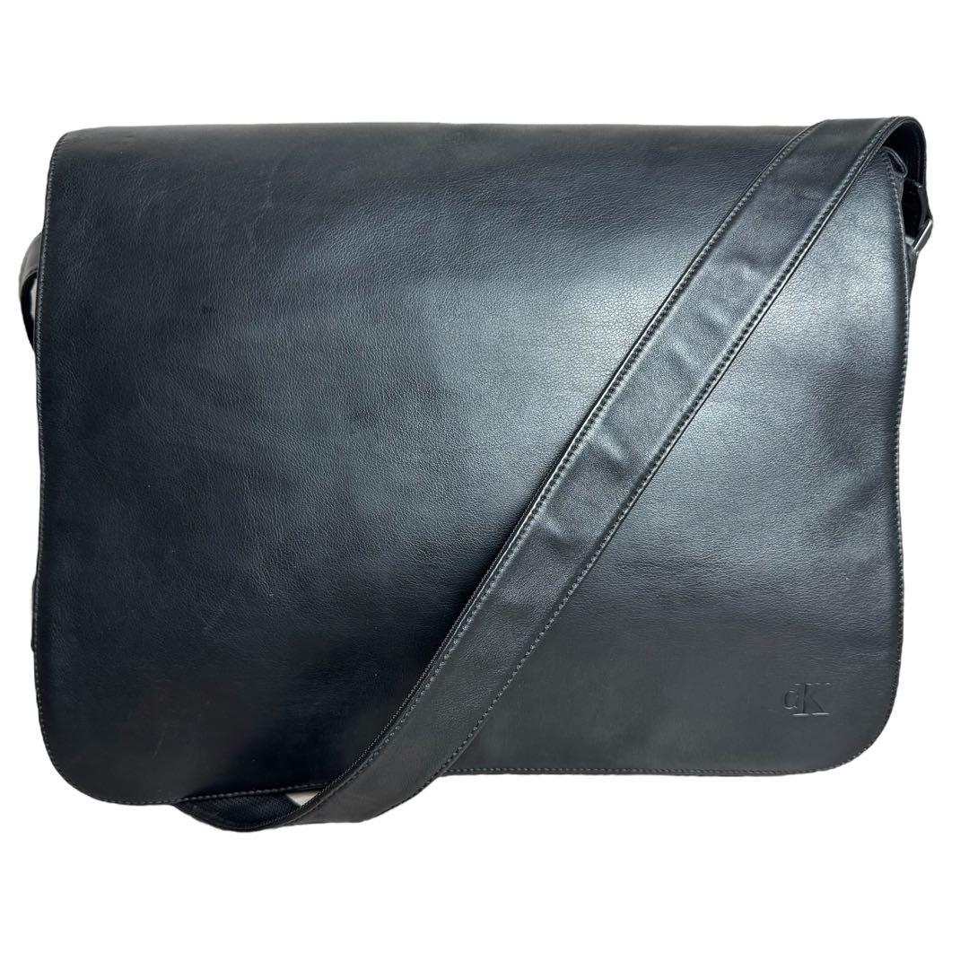 極美品✨カルバンクライン メッセンジャーバッグ クラッチ オール レザー 黒