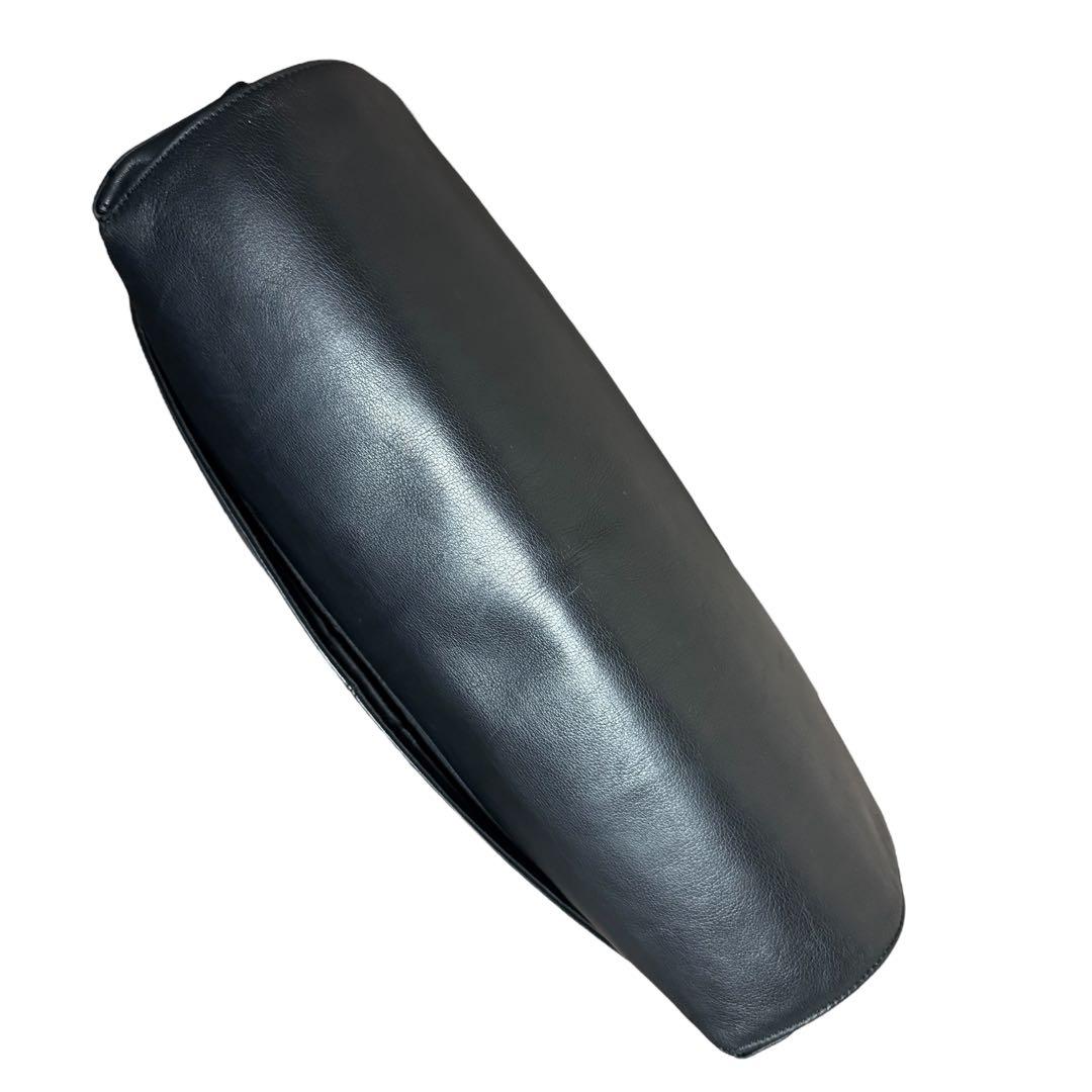 極美品✨カルバンクライン メッセンジャーバッグ クラッチ オール レザー 黒