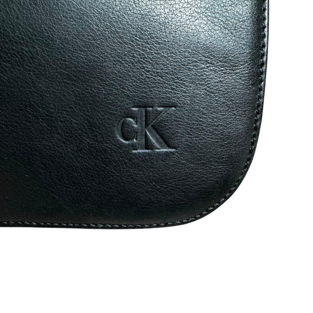 極美品✨カルバンクライン メッセンジャーバッグ クラッチ オール レザー 黒