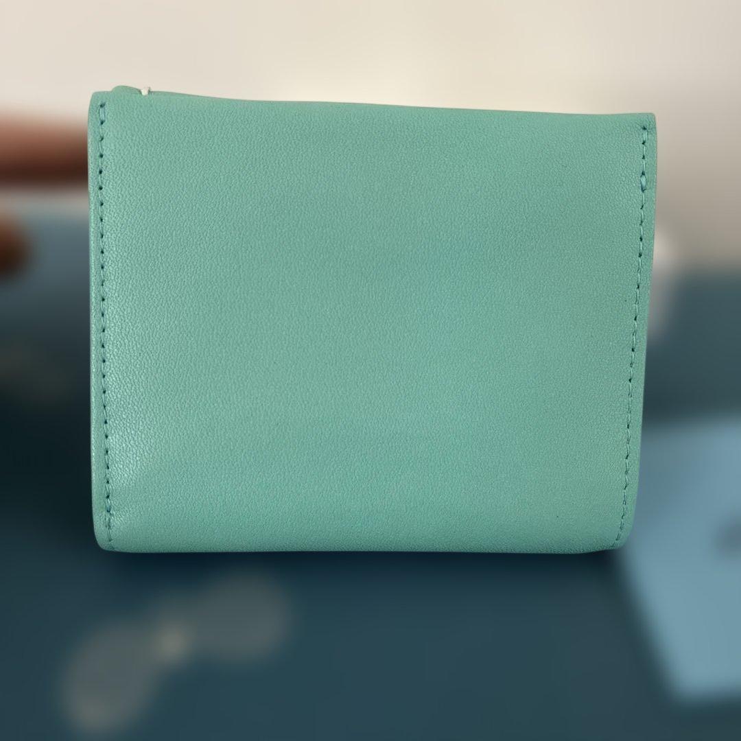 極美品　キタムラ　二つ折り財布　ティファニーブルー　ステッチ