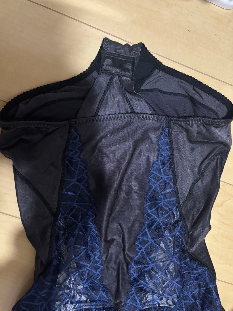 ☆1日のみ値下げ☆カーヴィシャスカレス ボディスーツ