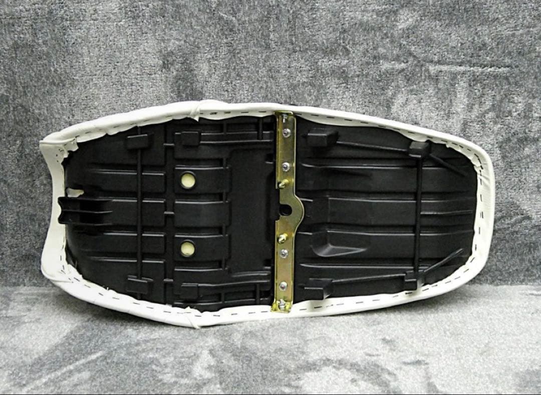 バリオス2 白皮 タックロールシート/ZR250Bホワイト GSX250FX