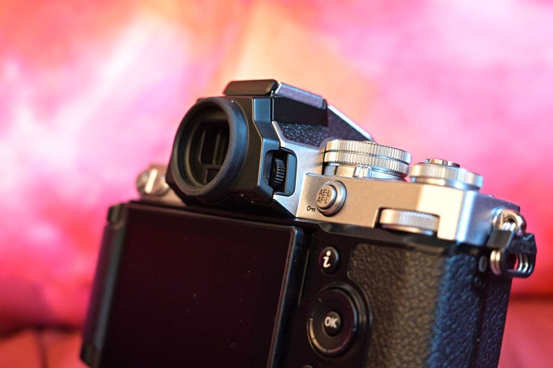 Nikon zfc シルバー 別売ttartisan ミラーレス一眼