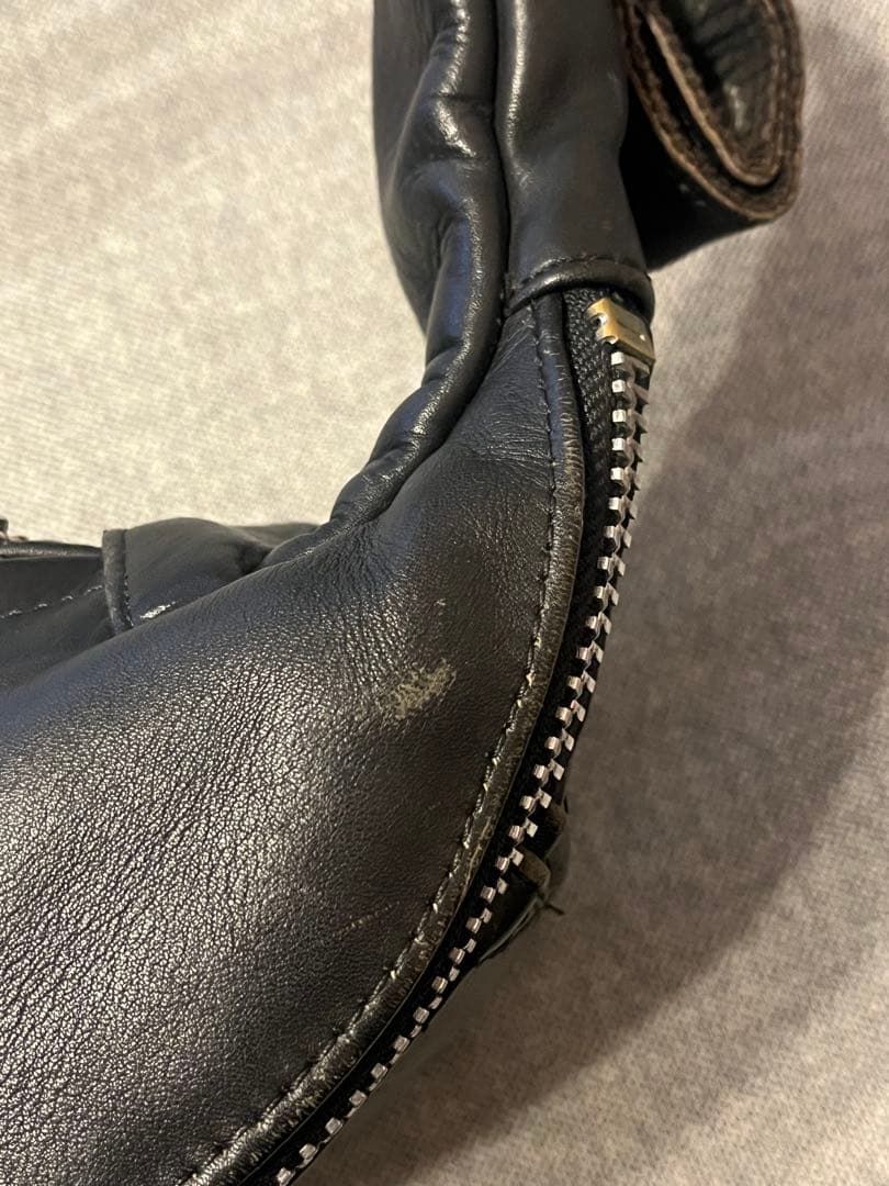 SCHOTT PADDED BODY BAGボディバッグ