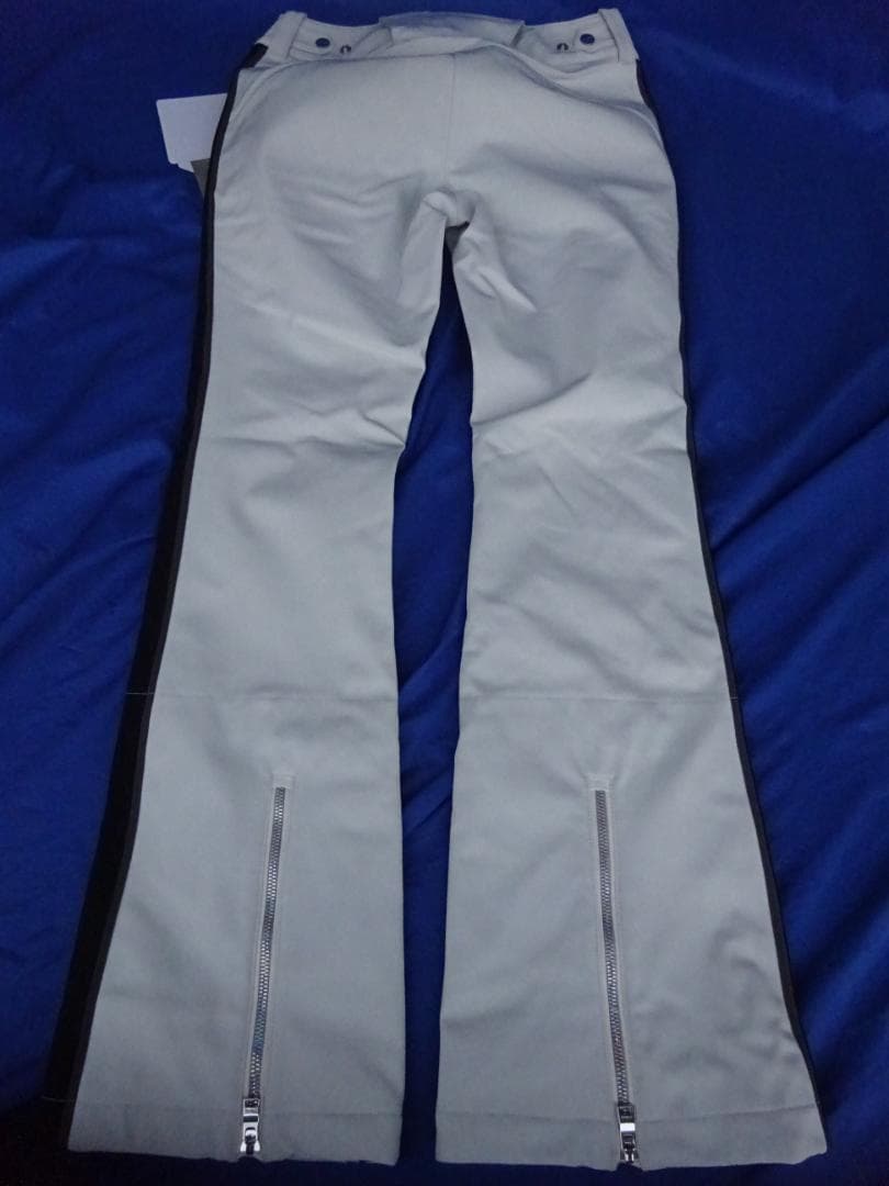 ★未使用★フェニックス レディースLサイズ スキーパンツ ウェア女性用　防水透湿