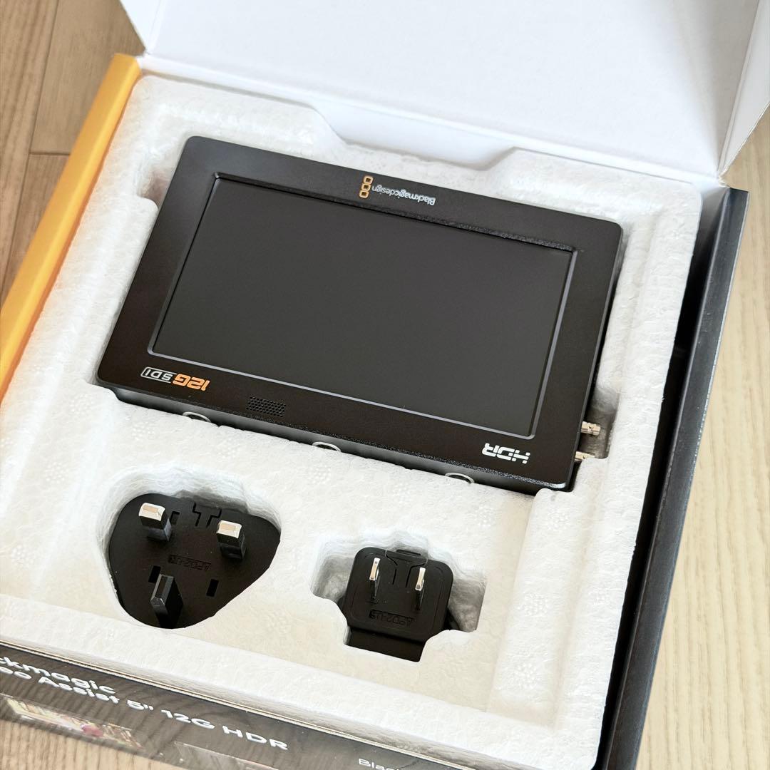 Video Assist 5” 12G HDR モニター