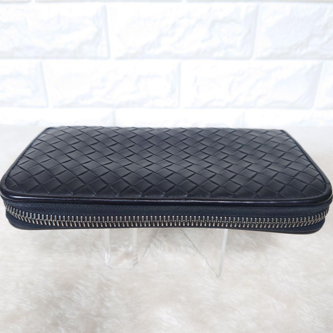 BOTTEGA VENETA イントレチャート 長財布 ラウンドジップ ブラック