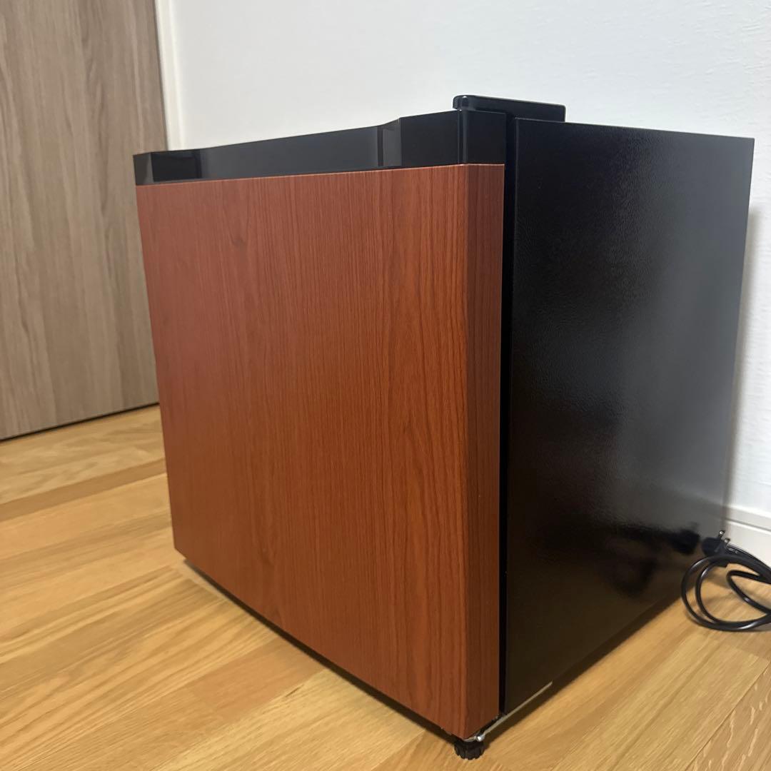 [美品] アイリスオーヤマ　冷凍庫　PF-A31FD-M