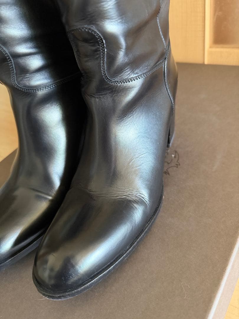 ブラックロングブーツ バックル付き