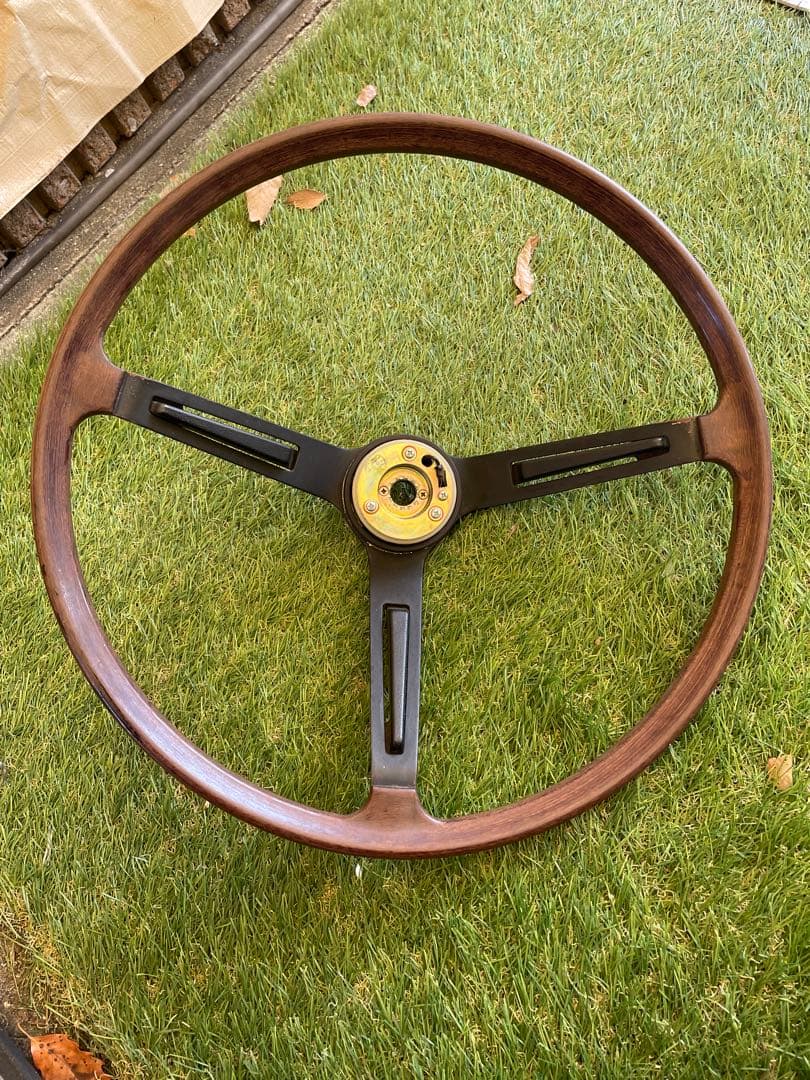 日産ブルーバード510純正ウッドハンドル ホーンボタンset