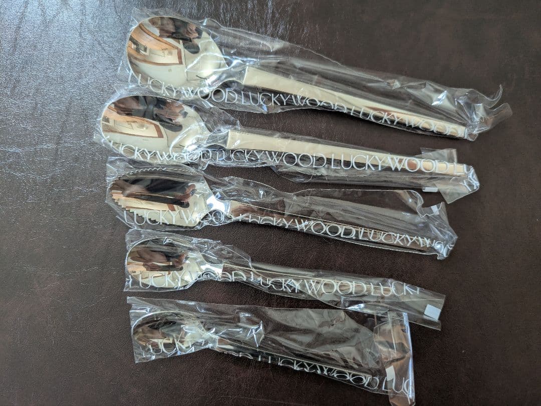 LUCKY WOOD　カトラリーセット　ステンレス18/12 51本セット