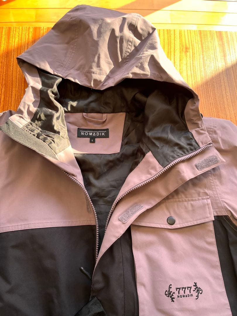 NOMADIK 777  WEAR 上下セット