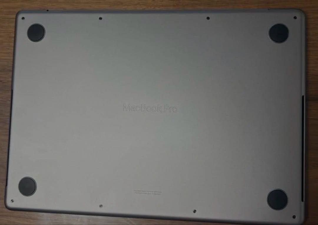 MacBookPro 14 M3 メモリ16GB SSD1TB 保護ケース付