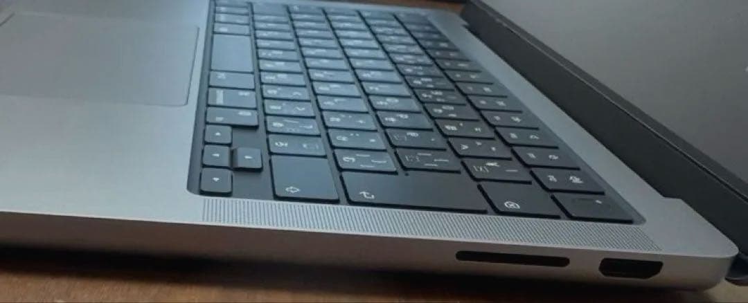 MacBookPro 14 M3 メモリ16GB SSD1TB 保護ケース付