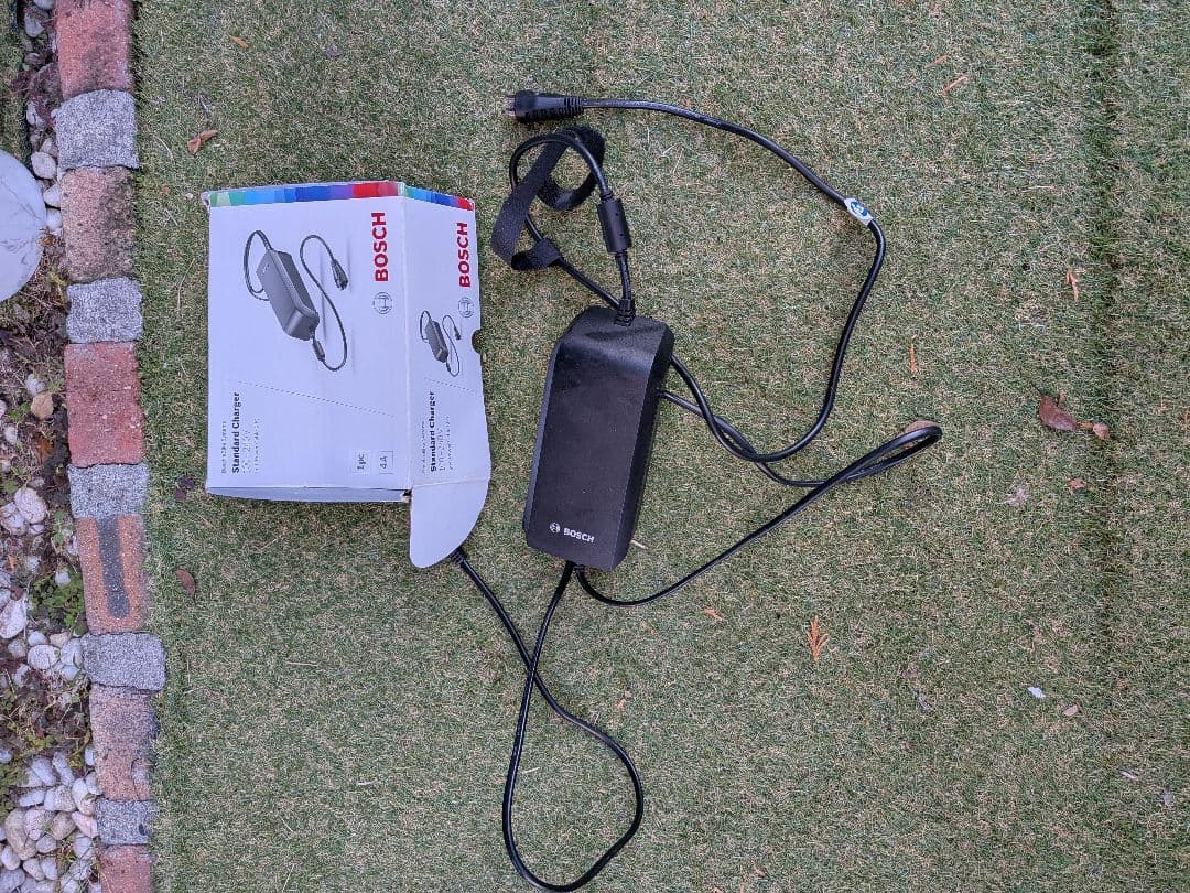 しゅん　トレック　VERVE＋2 Mサイズ 中古品 ボッシュ電動アシストス