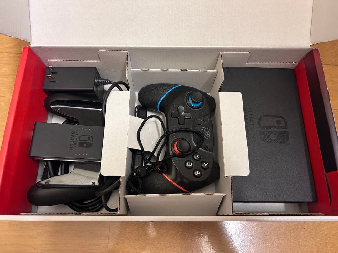 ニンテンドースイッチ Nintendo Switch 本体と付属品