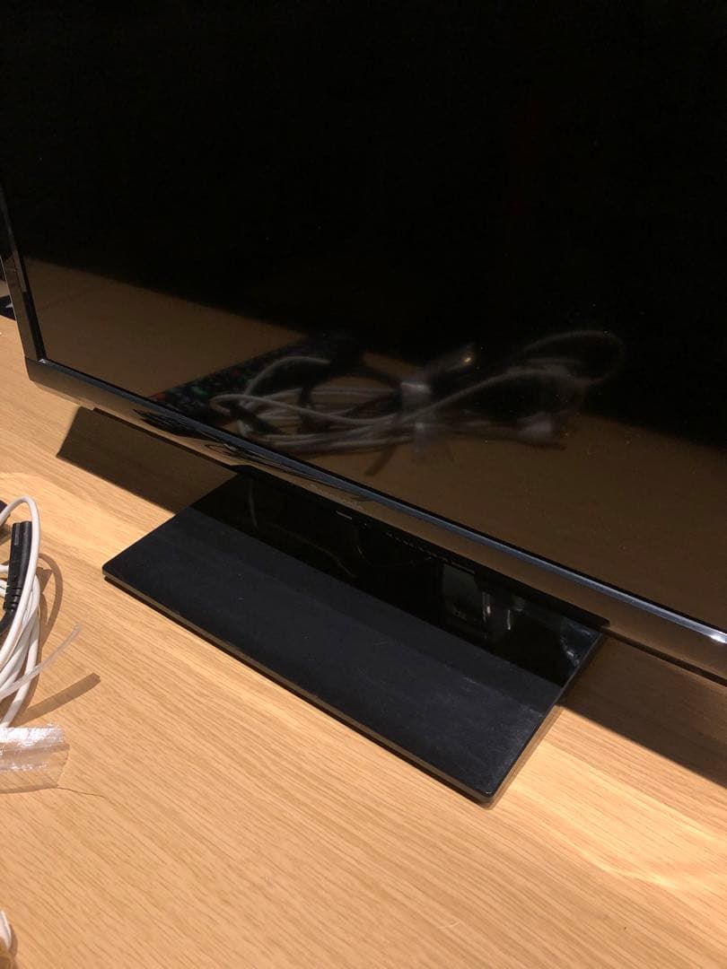 Panasonic 液晶テレビ 24インチ　TH-24C305 リモコン付き